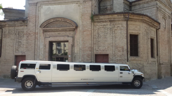 LIMOUSINE HUMMER H2 - fino a 12 passeggeri - immagine 2